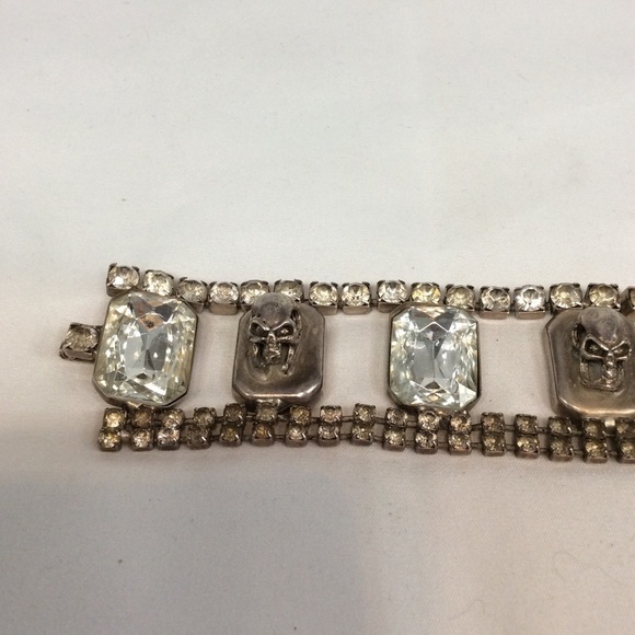 VINTAGE METAL SKULL ORANGE RHINESTONE BRACELET - Picture 3 of 12
